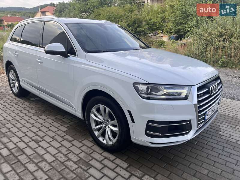 Внедорожник / Кроссовер Audi Q7 2018 в Ужгороде