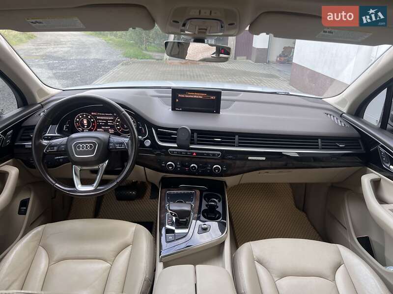 Внедорожник / Кроссовер Audi Q7 2018 в Ужгороде