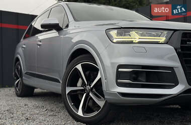 Внедорожник / Кроссовер Audi Q7 2019 в 