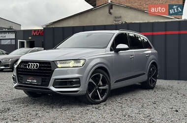 Внедорожник / Кроссовер Audi Q7 2019 в 