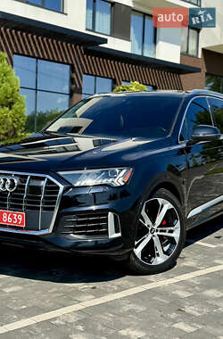 Внедорожник / Кроссовер Audi Q7 2020 в Ужгороде
