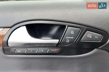 Внедорожник / Кроссовер Audi Q7 2012 в 
