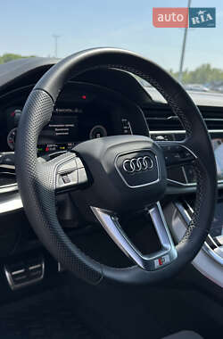 Внедорожник / Кроссовер Audi Q7 2022 в 