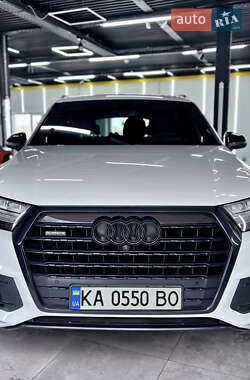 Внедорожник / Кроссовер Audi Q7 2019 в Киеве
