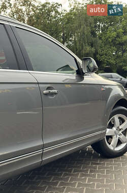Внедорожник / Кроссовер Audi Q7 2014 в 