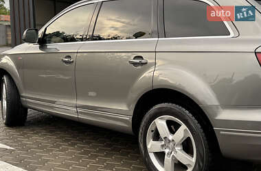 Внедорожник / Кроссовер Audi Q7 2014 в 