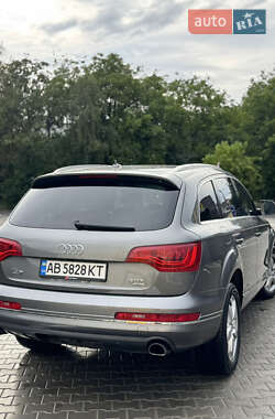 Внедорожник / Кроссовер Audi Q7 2014 в 