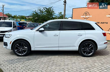 Внедорожник / Кроссовер Audi Q7 2017 в 