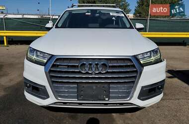 Внедорожник / Кроссовер Audi Q7 2017 в 