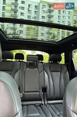 Внедорожник / Кроссовер Audi Q7 2017 в 