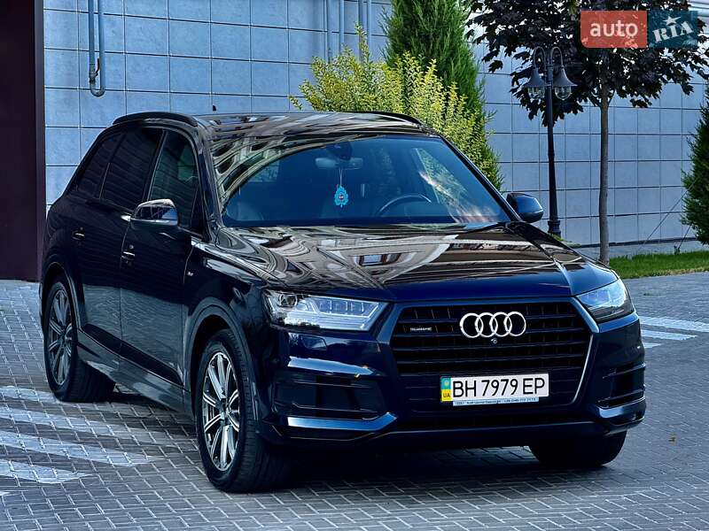 Позашляховик / Кросовер Audi Q7 2017 в Одесі