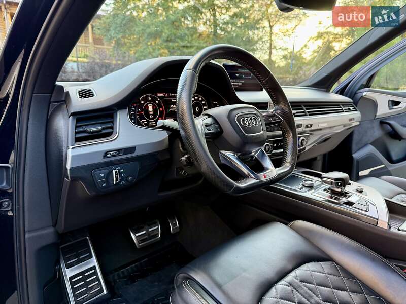 Позашляховик / Кросовер Audi Q7 2017 в Одесі