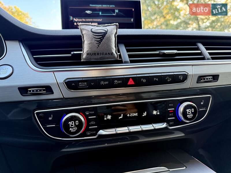 Позашляховик / Кросовер Audi Q7 2017 в Одесі