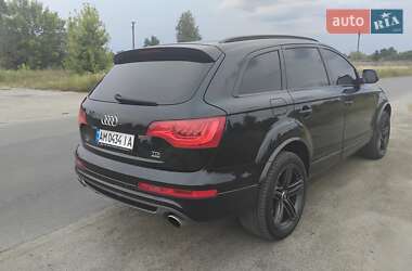 Внедорожник / Кроссовер Audi Q7 2010 в 