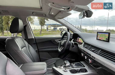 Внедорожник / Кроссовер Audi Q7 2018 в 