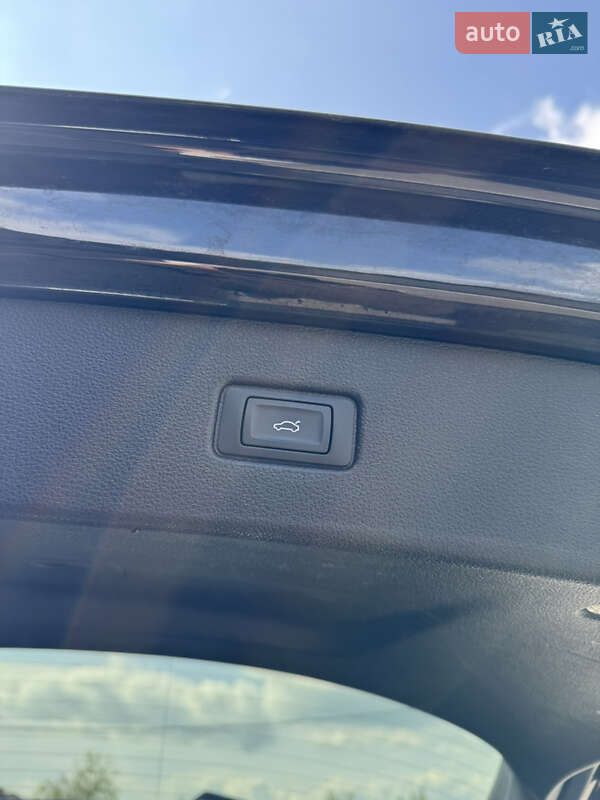 Внедорожник / Кроссовер Audi Q7 2018 в Вараше фото 11 Внедорожник / Кроссовер Audi Q7 2018 в Вараше