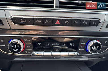 Внедорожник / Кроссовер Audi Q7 2018 в 