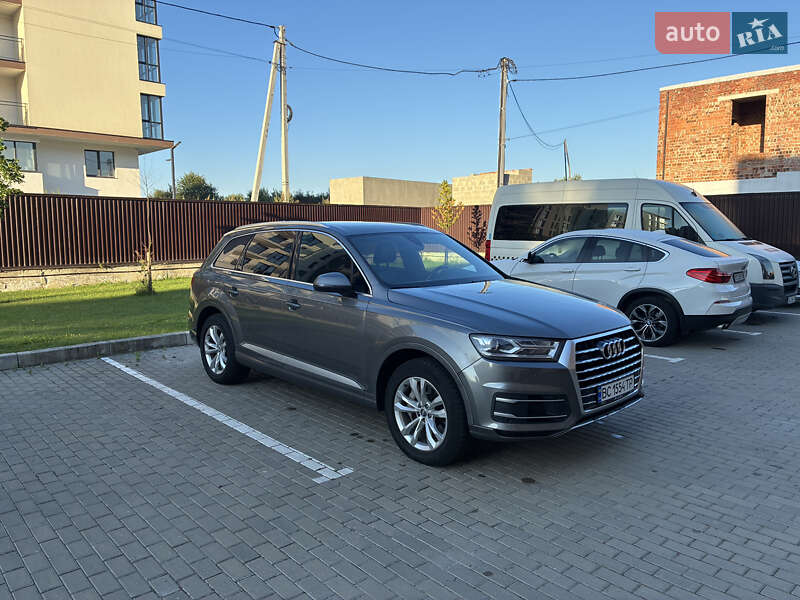 Внедорожник / Кроссовер Audi Q7 2017 в Львове