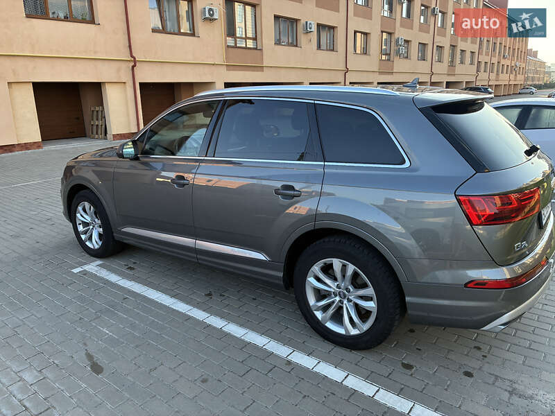 Внедорожник / Кроссовер Audi Q7 2017 в Львове