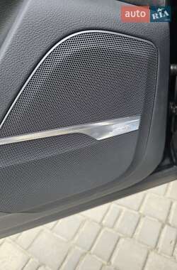 Внедорожник / Кроссовер Audi Q7 2020 в 