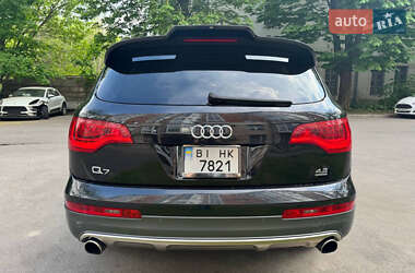 Внедорожник / Кроссовер Audi Q7 2007 в 