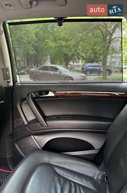 Внедорожник / Кроссовер Audi Q7 2007 в 