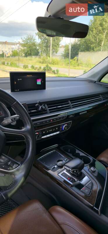 Позашляховик / Кросовер Audi Q7 2016 в Вінниці