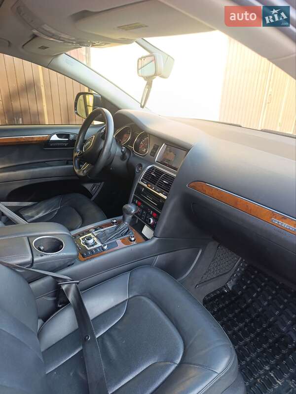Внедорожник / Кроссовер Audi Q7 2014 в Владимире