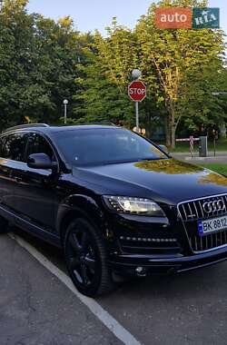 Внедорожник / Кроссовер Audi Q7 2014 в 