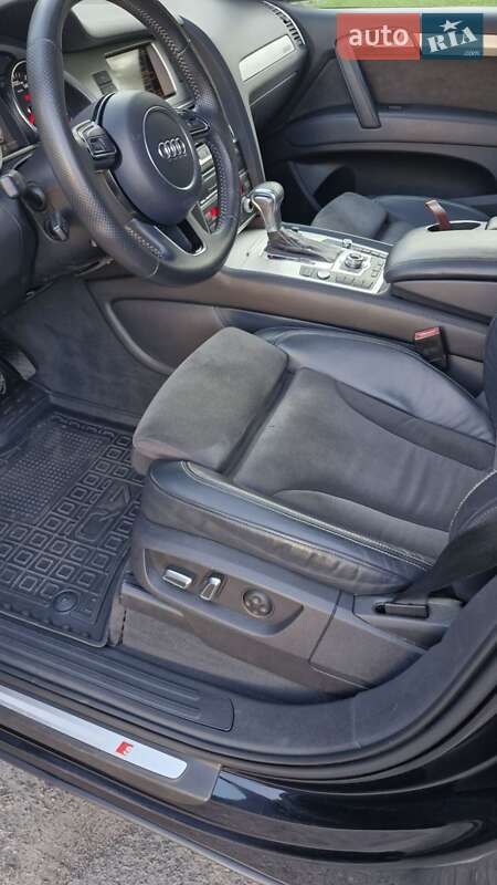 Внедорожник / Кроссовер Audi Q7 2014 в Ровно