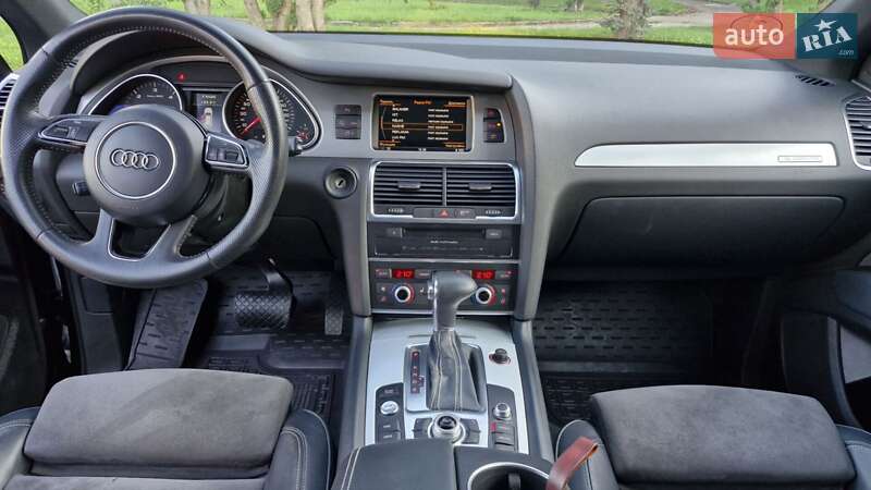 Внедорожник / Кроссовер Audi Q7 2014 в Ровно