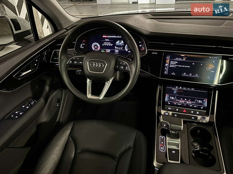 Внедорожник / Кроссовер Audi Q7 2023 в Киеве