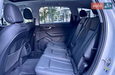 Внедорожник / Кроссовер Audi Q7 2023 в 