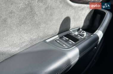 Внедорожник / Кроссовер Audi Q7 2020 в 