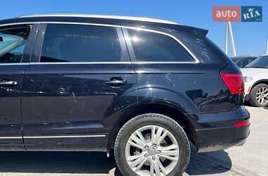 Внедорожник / Кроссовер Audi Q7 2011 в 