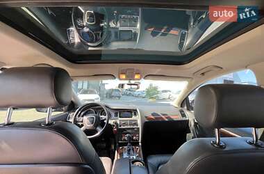 Внедорожник / Кроссовер Audi Q7 2011 в 