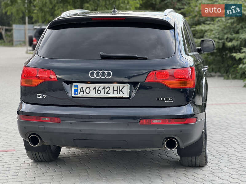 Внедорожник / Кроссовер Audi Q7 2007 в Мукачево
