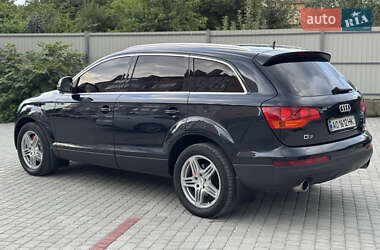 Внедорожник / Кроссовер Audi Q7 2007 в 