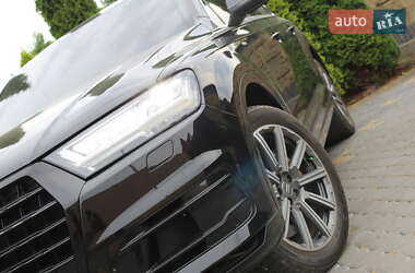 Внедорожник / Кроссовер Audi Q7 2018 в Ровно