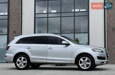 Внедорожник / Кроссовер Audi Q7 2012 в 