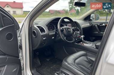 Внедорожник / Кроссовер Audi Q7 2012 в 