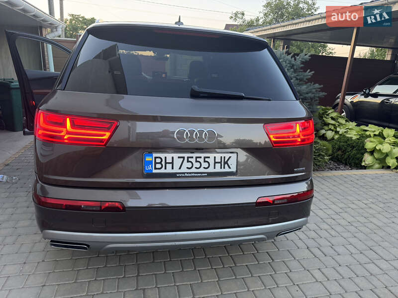 Внедорожник / Кроссовер Audi Q7 2017 в Одессе