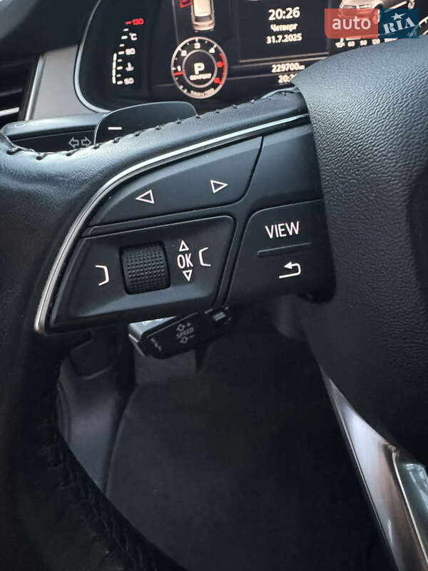 Внедорожник / Кроссовер Audi Q7 2017 в Одессе