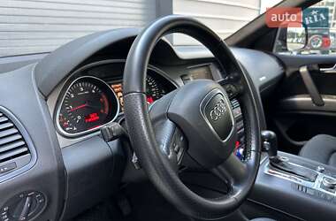 Внедорожник / Кроссовер Audi Q7 2007 в 