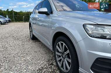 Внедорожник / Кроссовер Audi Q7 2017 в 