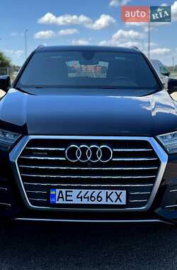 Позашляховик / Кросовер Audi Q7 2017 в Дніпрі