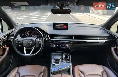 Внедорожник / Кроссовер Audi Q7 2019 в 