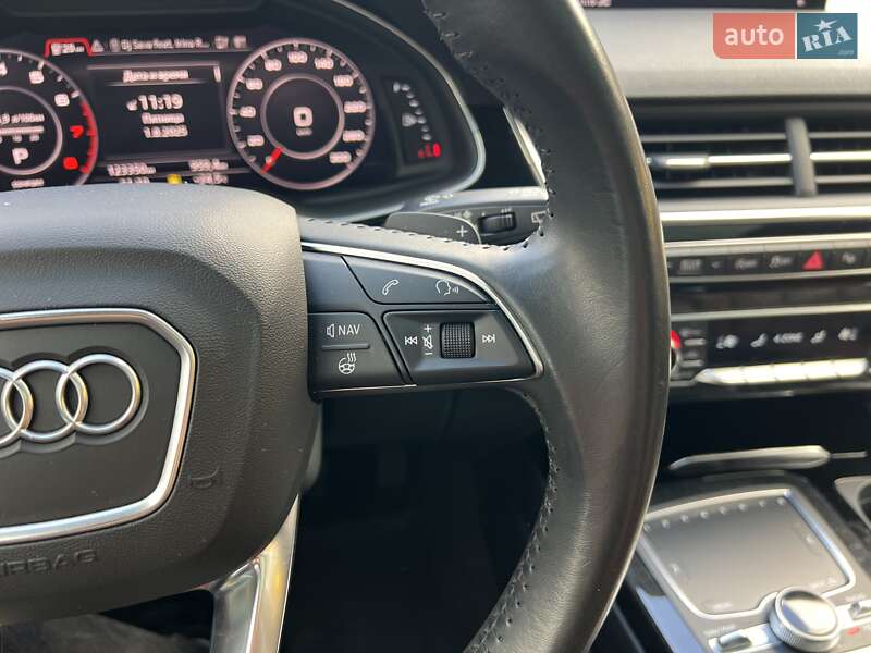 Внедорожник / Кроссовер Audi Q7 2019 в Киеве