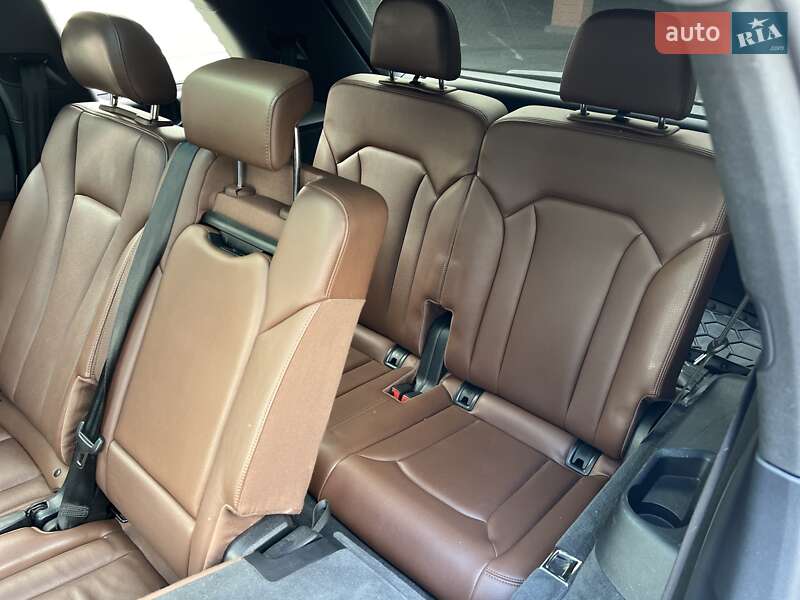 Внедорожник / Кроссовер Audi Q7 2019 в Киеве