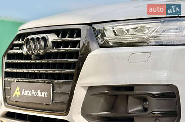 Внедорожник / Кроссовер Audi Q7 2018 в 